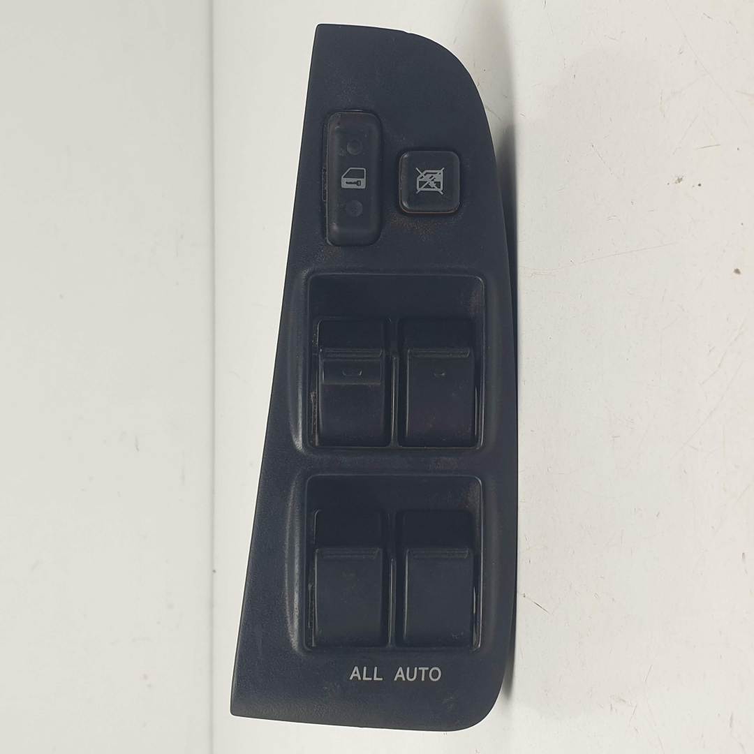 MANDO ELEVALUNAS DELANTERO IZQUIERDO - 8480205210B0 - TOYOTA - AVENSIS BERLINA (T25)