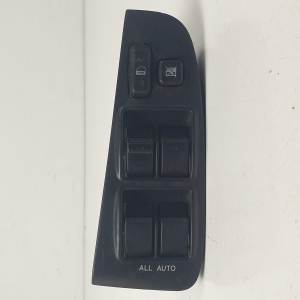 MANDO ELEVALUNAS DELANTERO IZQUIERDO 8480205210B0 TOYOTA AVENSIS BERLINA (T25) Autodesguaces Alicante