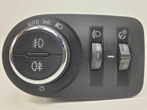 MANDO LUCES 39050757 OPEL ASTRA K SPORTS TOURER Autodesguaces Alicante