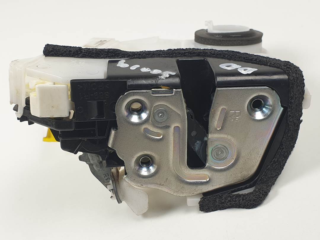 CERRADURA PUERTA DELANTERA DERECHA - MAZDA - CX-30