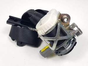 CINTURON SEGURIDAD DELANTERO DERECHO A2048600788 MERCEDES CLASE C (W204) BERLINA Autodesguaces Alicante