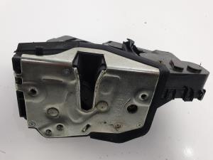 CERRADURA PUERTA TRASERA DERECHA BMW SERIE 3 BERLINA (E46) Autodesguaces Alicante
