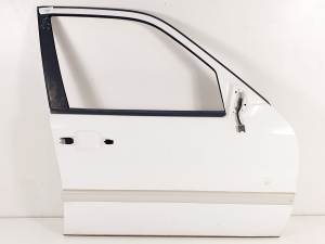 PUERTA DELANTERA DERECHA MERCEDES CLASE C (W202) BERLINA Autodesguaces Alicante