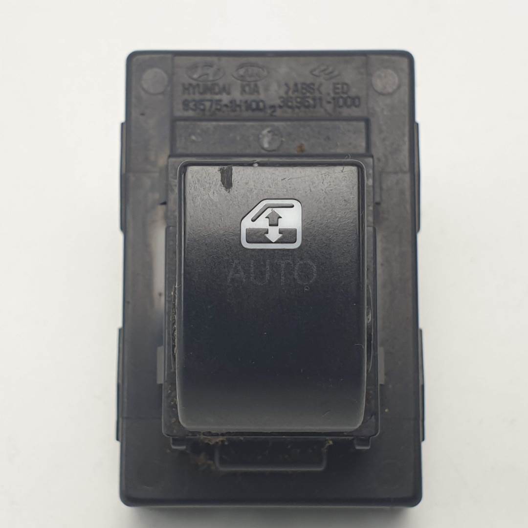 MANDO ELEVALUNAS DELANTERO DERECHO - 935751H100 - KIA - CEE'D (ED)