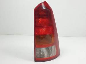 PILOTO TRASERO DERECHO 1M5113A602EB FORD FOCUS TURNIER (CAK) Autodesguaces Alicante