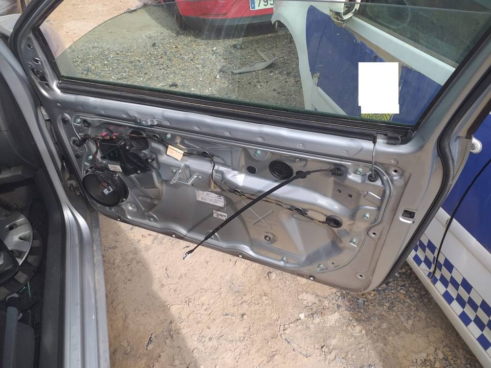 MOTOR ELEVALUNAS DELANTERO DERECHO