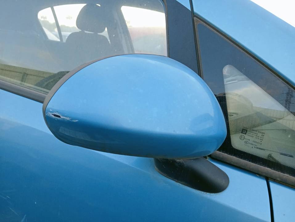 RETROVISOR DERECHO