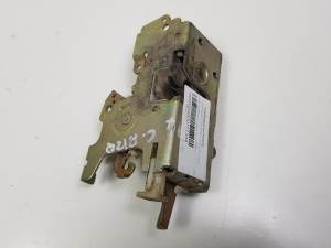 CERRADURA PUERTA DELANTERA IZQUIERDA 9017200135 MERCEDES VITO (W638) CAJA CERRADA Autodesguaces Alicante
