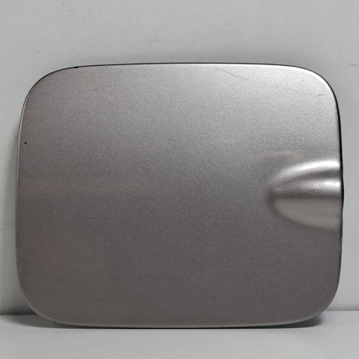 TAPA EXTERIOR COMBUSTIBLE SUZUKI IGNIS RM (MH) Autodesguaces Alicante