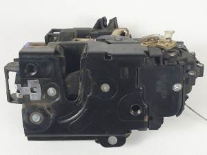 CERRADURA PUERTA DELANTERA DERECHA SEAT IBIZA (6L1) Autodesguaces Alicante