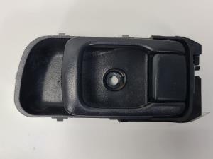 MANETA INTERIOR TRASERA DERECHA NISSAN PICK-UP (D22) Autodesguaces Alicante
