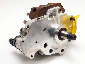 BOMBA INYECCION 8200108225 OPEL MOVANO Autodesguaces Alicante