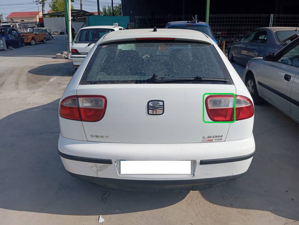 PILOTO TRASERO DERECHO INTERIOR