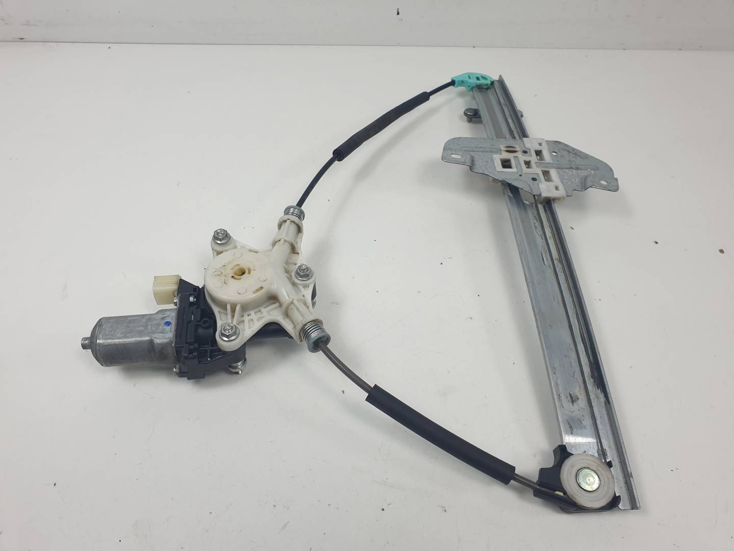 Front right window regulator - 824601W000 - KIA - RIO (UB)