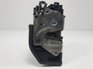 CERRADURA PUERTA TRASERA DERECHA 7229460 BMW SERIE 1 BERLINA (E81/E87) Autodesguaces Alicante