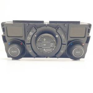 MANDO CLIMATIZADOR 96738320XT PEUGEOT 3008 (T84) Autodesguaces Alicante