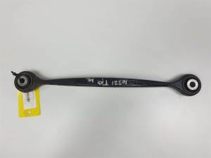 BRAZO SUSPENSION SUPERIOR TRASERO DERECHO 000060364106 MERCEDES CLASE M (W164) Autodesguaces Alicante