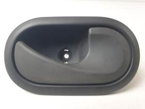 MANETA INTERIOR DELANTERA DERECHA 8248310580 RENAULT MODUS Autodesguaces Alicante