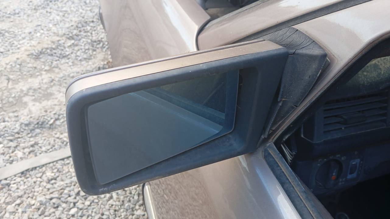 RETROVISOR IZQUIERDO