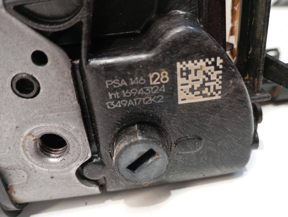CERRADURA PUERTA TRASERA DERECHA