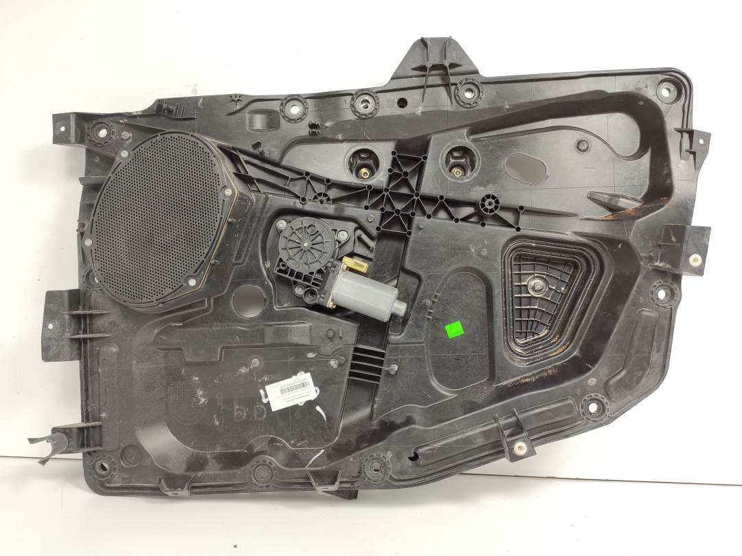 ELEVALUNAS DELANTERO DERECHO - 2S61A045H17A - FORD - FIESTA (CBK)