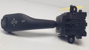 MANDO INTERMITENTES 8363668 BMW X3 (E83) Autodesguaces Alicante