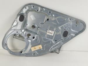 ELEVALUNAS TRASERO DERECHO 984847105 FORD FOCUS BERLINA (CAP) Autodesguaces Alicante