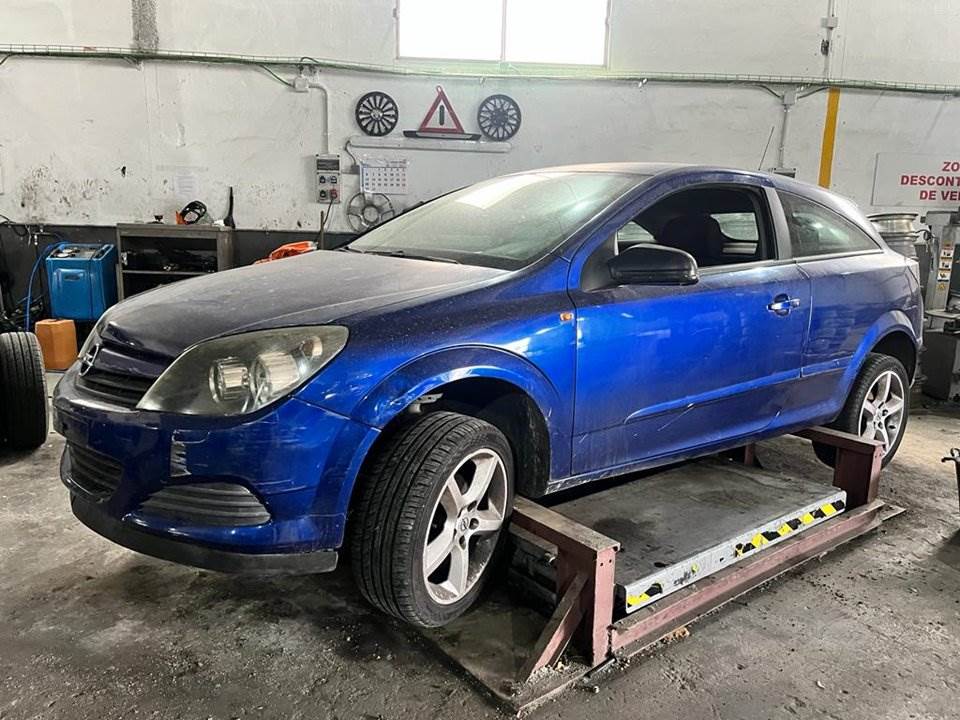 OPEL ASTRA GTC (2006 - 2012)