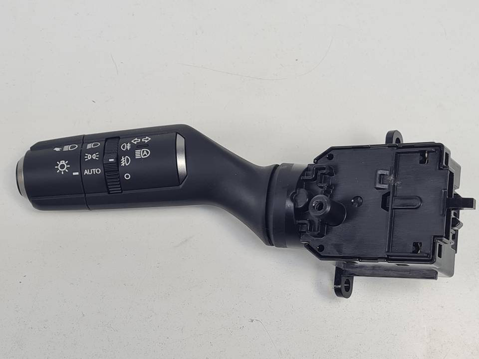 MANDO LUCES 7630017L675 LEXUS NX Series (AZ20) Autodesguaces Alicante