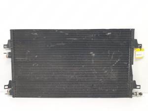 CONDENSADOR / RADIADOR AIRE ACONDICIONADO 8200332852B RENAULT LAGUNA II (BG0) Autodesguaces Alicante