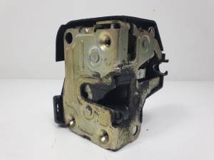 CERRADURA PUERTA DELANTERA IZQUIERDA RENAULT CLIO II FASE II (B/CB0) Autodesguaces Alicante