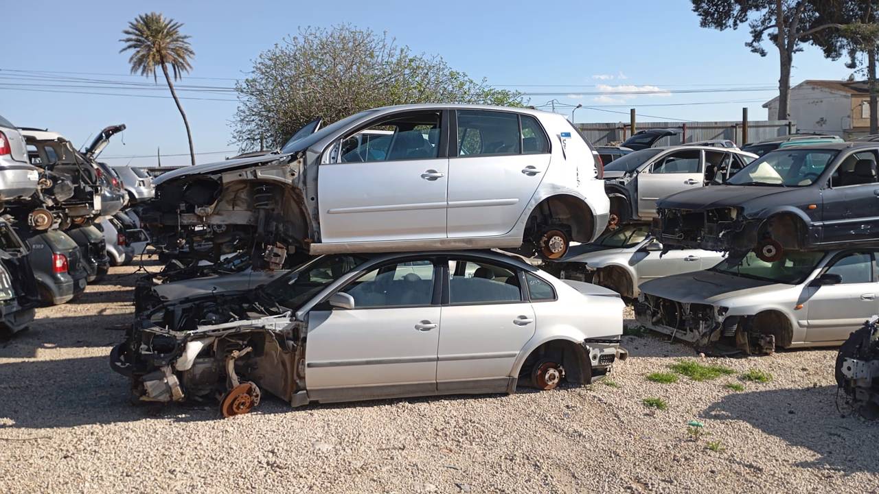 Imagen del vehículo VOLKSWAGEN GOLF V BERLINA (1K1)