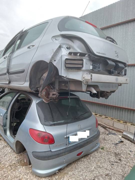 Imagen del vehículo PEUGEOT 206 BERLINA