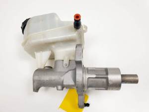 BOMBA FRENO 03350890241 OPEL INSIGNIA BERLINA Autodesguaces Alicante