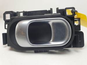 MANETA INTERIOR TRASERA IZQUIERDA 9801288680 CITROEN C3 Autodesguaces Alicante