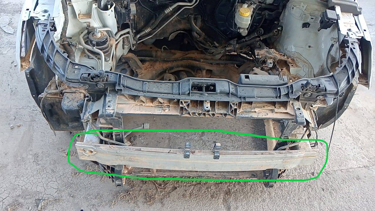 REFUERZO PARAGOLPES DELANTERO
