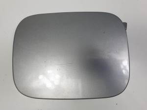 TAPA EXTERIOR COMBUSTIBLE 1H0010092L AUDI A6 AVANT (4B5) Autodesguaces Alicante