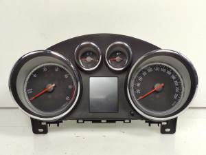 CUADRO INSTRUMENTOS 769166750U OPEL ZAFIRA TOURER Autodesguaces Alicante