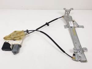 ELEVALUNAS TRASERO DERECHO 827306548R RENAULT MEGANE III BERLINA 5P Autodesguaces Alicante