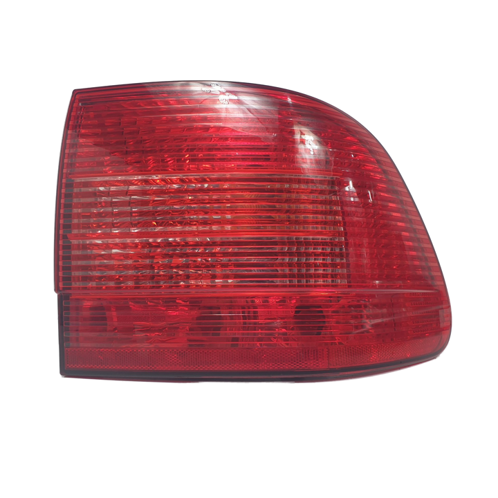 PILOTO TRASERO DERECHO 7L5945096A PORSCHE CAYENNE (TYP 9PA) Autodesguaces Alicante