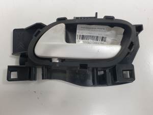 MANETA INTERIOR DELANTERA IZQUIERDA 96802456VV PEUGEOT 207 Autodesguaces Alicante