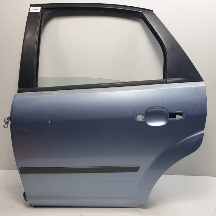 PUERTA TRASERA IZQUIERDA FORD FOCUS BERLINA (CAP) Autodesguaces Alicante