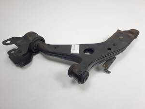 BRAZO SUSPENSION INFERIOR DELANTERO DERECHO CV6113D034AA FORD KUGA (CBS) Autodesguaces Alicante