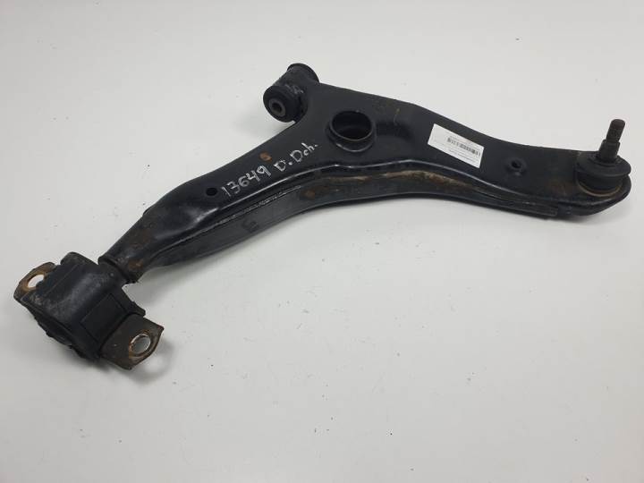 BRAZO SUSPENSION INFERIOR DELANTERO DERECHO VOLVO V40 FAMILIAR Autodesguaces Alicante