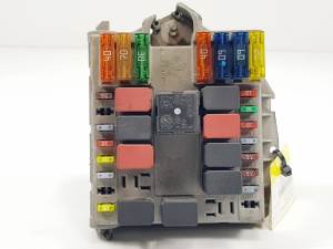 CAJA RELES / FUSIBLES 46835587 FIAT PUNTO BERLINA (188) Autodesguaces Alicante