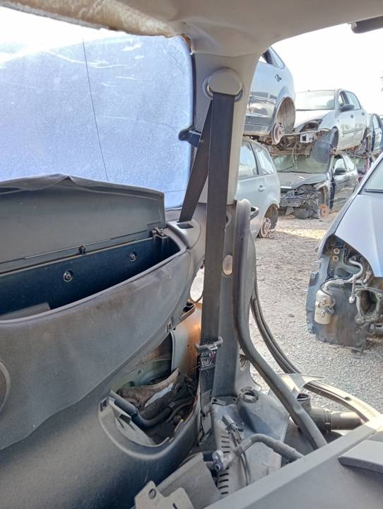 CINTURON SEGURIDAD TRASERO DERECHO