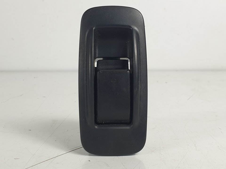 MANDO ELEVALUNAS TRASERO IZQUIERDO - 848010F030B0 - TOYOTA - COROLLA VERSO (R1)