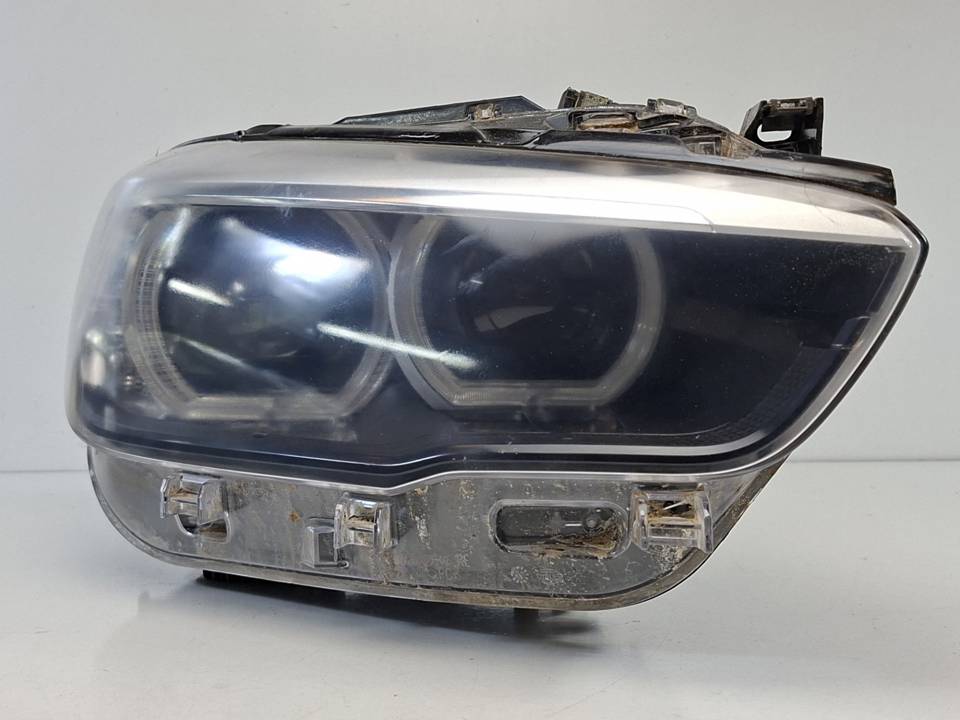 FARO DERECHO 749262401 BMW 1 F20 LCI Autodesguaces Alicante