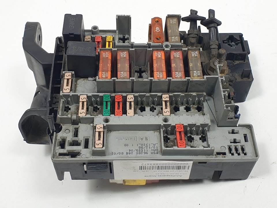 CAJA RELES / FUSIBLES - PEUGEOT - 206 BERLINA