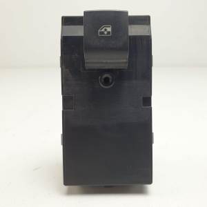 MANDO ELEVALUNAS DELANTERO DERECHO 13301886 OPEL MERIVA B Autodesguaces Alicante